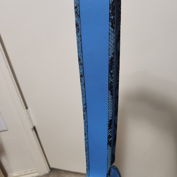BURBERRY Bright Sky Blue Crosbody Bag - Picture 2 of 16